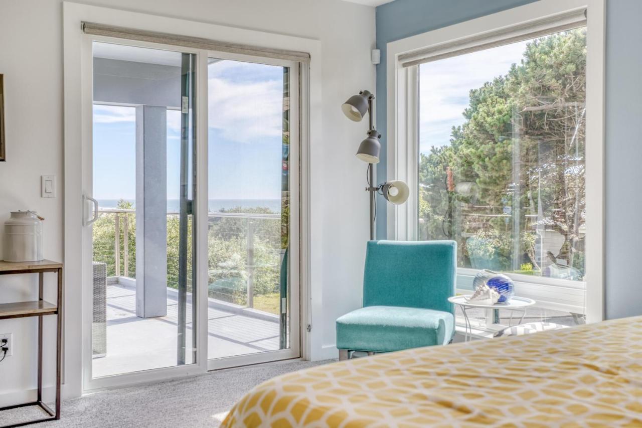 Breakwater Beach House Lincoln City Exterior photo